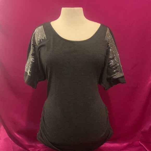Espresso gray t. Size M. Like new. Jewelled shoulders . Sinched sides - Picture 4 of 5